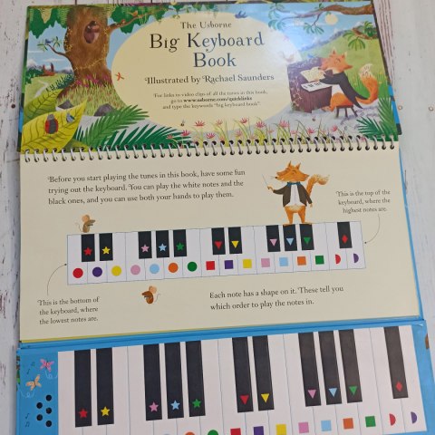 Usborne Big Keyboard Book - grająca książka z pianiniem