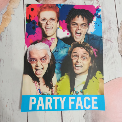 PARTY FACE - 9 grubych masek PARTY FACE - 9 grubych masek