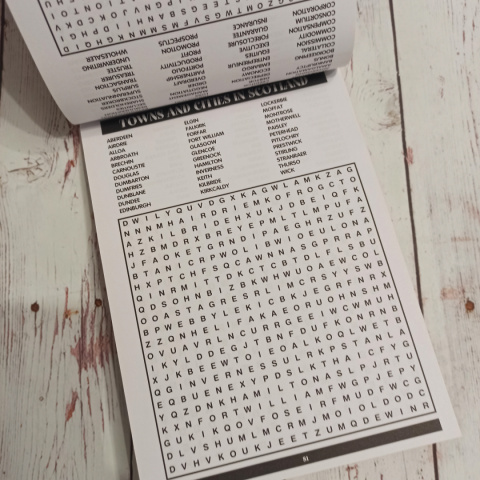 WORDSEARCH TRAVEL PAD