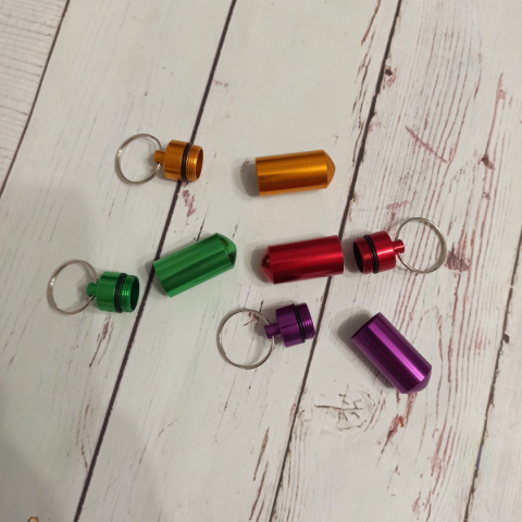 Zamykana kapsuła na wiadomość do Escape Room Zamykana kapsuła na wiadomość do Escape Room
