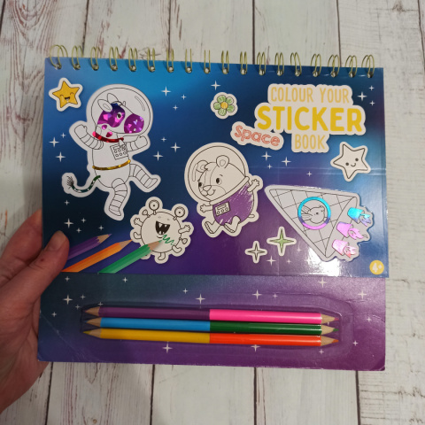 Colour Your Sticker Book Space - naklejki do kolorowania Colour Your Sticker Book Space - naklejki do kolorowania