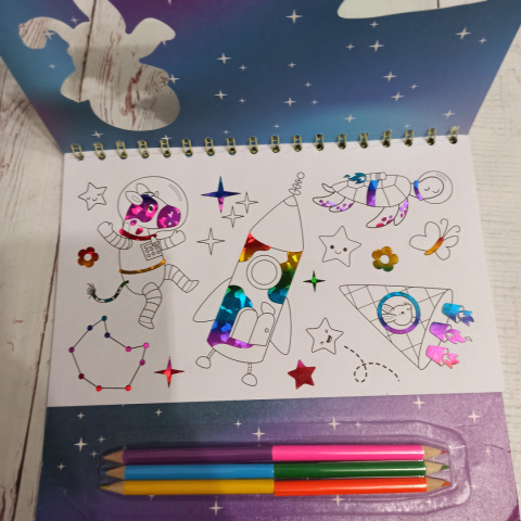 Colour Your Sticker Book Space - naklejki do kolorowania Colour Your Sticker Book Space - naklejki do kolorowania