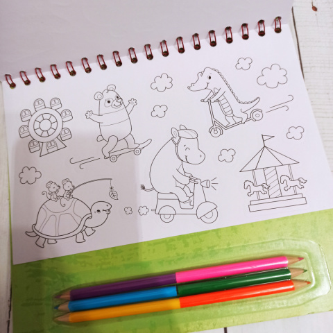 Colour Your Sticker Book Transport - naklejki do kolorowania Colour Your Sticker Book Transport - naklejki do kolorowania
