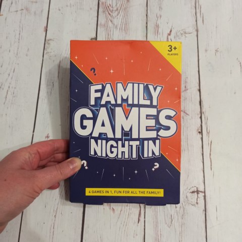 Family Games Night In - 4 gry w 1 Family Games Night In - 4 gry w 1