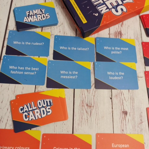 Family Games Night In - 4 gry w 1 Family Games Night In - 4 gry w 1