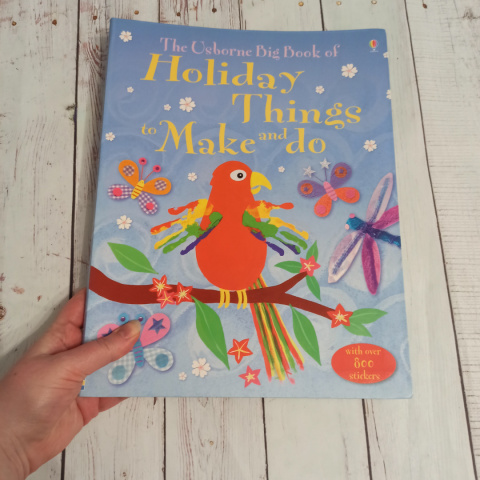 Holiday Things to Make and Do - Usborne