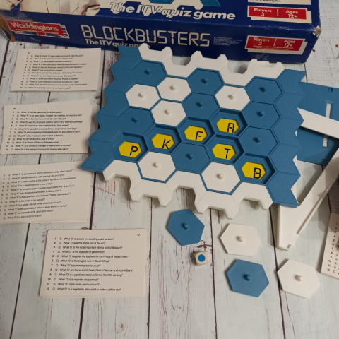 Blockbusters - gra quizowa z alfabetem Blockbusters - gra quizowa z alfabetem
