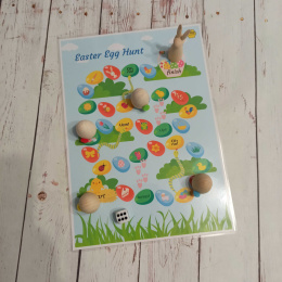 Gra Easter Egg Hunt z drewnianymi pionkami i totemem królikiem