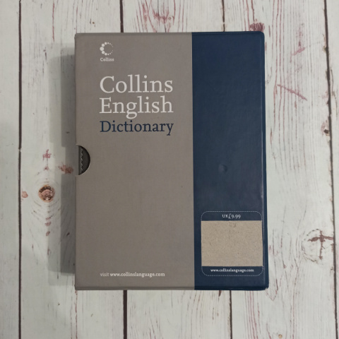 Collins English Dictionary w skórzanej oprawie Collins English Dictionary w skórzanej oprawie