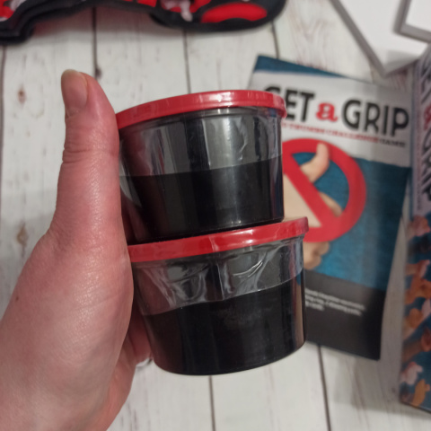 Get a Grip - gra zręcznościowa po angielsku bez użycia kciuków Get a Grip - gra zręcznościowa po angielsku bez użycia kciuków
