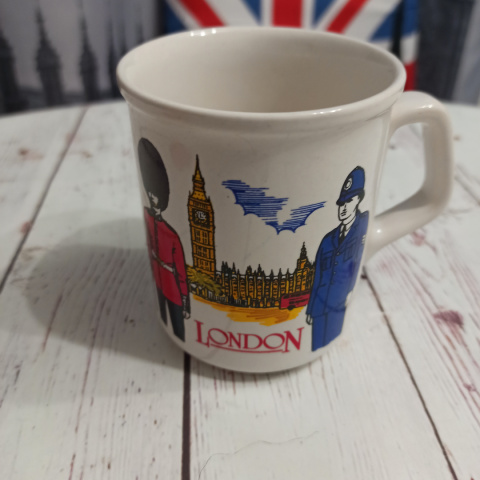 KUBEK LONDON Vintage KUBEK LONDON Vintage