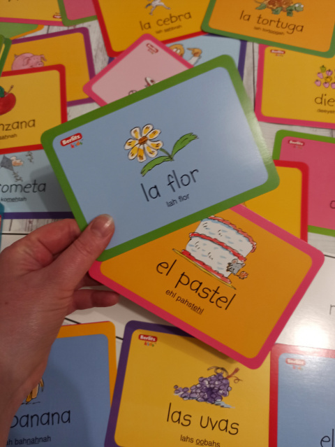Spanish Flash Cards - hiszpańsko-angielskie Spanish Flash Cards - hiszpańsko-angielskie