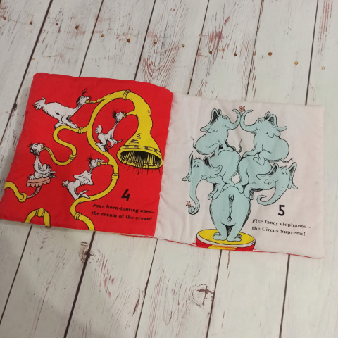 Dr. Seuss's Circus McGurkus 1,2,3! książeczka materiałowa sensoryczna Dr. Seuss's Circus McGurkus 1,2,3! książeczka materiałowa sensoryczna