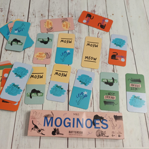 Domino z kotami Moginoes