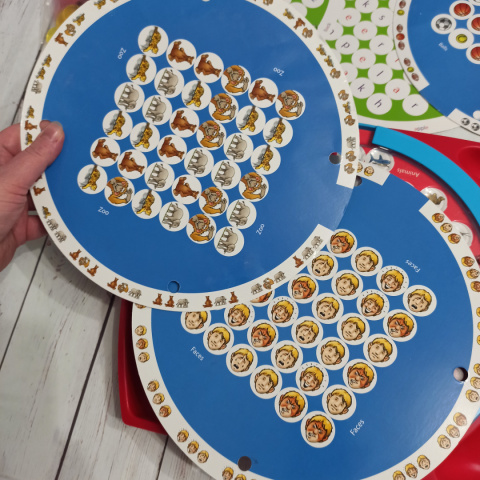 Wordsearch Junior - gra na wyszukiwanie słownictwa po angielsku Wordsearch Junior - gra na wyszukiwanie słownictwa po angielsku
