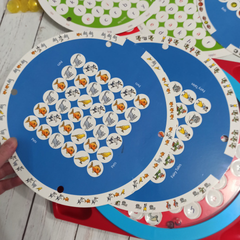 Wordsearch Junior - gra na wyszukiwanie słownictwa po angielsku Wordsearch Junior - gra na wyszukiwanie słownictwa po angielsku