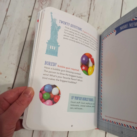 KIDS' TRAVEL JOURNAL