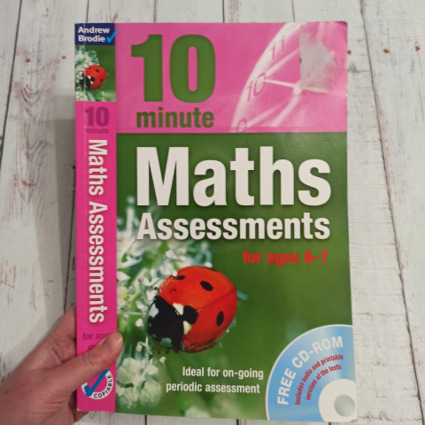 Maths Assessments for ages 6-7 z płytą CD Maths Assessments for ages 6-7 z płytą CD