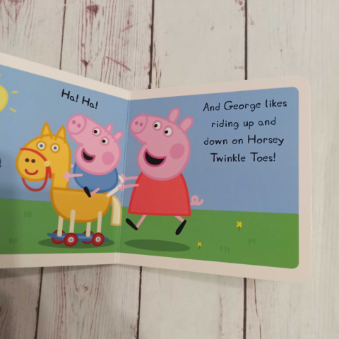 Książka PEPPA PIG Piggy in the Middle Książka PEPPA PIG Piggy in the Middle