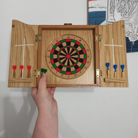 Mini House Dartgame - korkowa tarcza z rzutkami