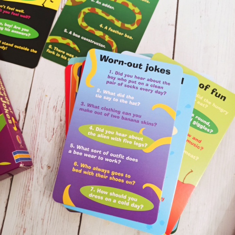 Hundreds of Awful Jokes - żarty dla dzieci od Usborne Hundreds of Awful Jokes - żarty dla dzieci od Usborne