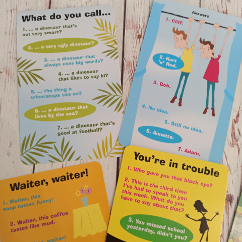 Hundreds of Awful Jokes - żarty dla dzieci od Usborne Hundreds of Awful Jokes - żarty dla dzieci od Usborne