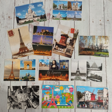 Zestaw 12 pocztówek z Paryża