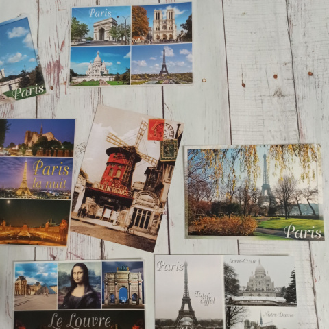 Zestaw 12 pocztówek z Paryża Zestaw 12 pocztówek z Paryża
