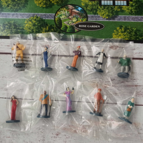 Cluedo DVD Game - gra detektywistyczna w środku NOWA Cluedo DVD Game - gra detektywistyczna w środku NOWA