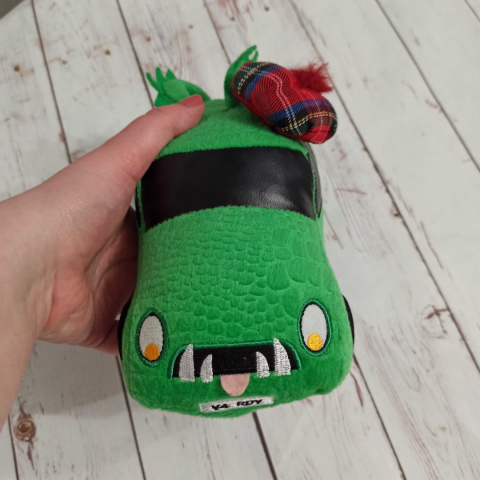 Pluszowy Potwór z Loch Ness w kształcie samochodu Pluszowy Potwór z Loch Ness w kształcie samochodu