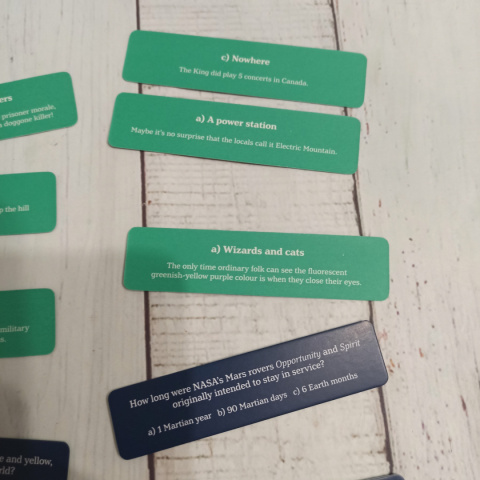 Bizzare Trivia multiple-choice quiz cards