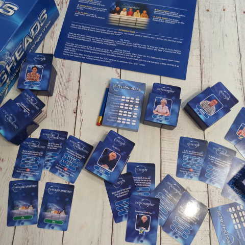 EGGHEADS board GAME