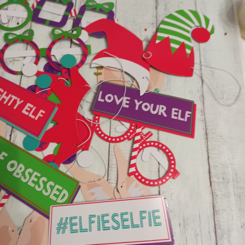 ELFIE SELFIE PHOTO KIT - 30 sztuk: okulary, tabliczki i akcesoria na gumkach