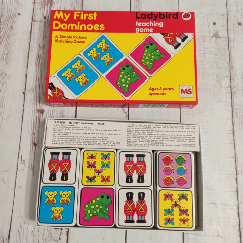 MY FIRST DOMINOES - Ladybird