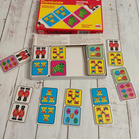 MY FIRST DOMINOES - Ladybird