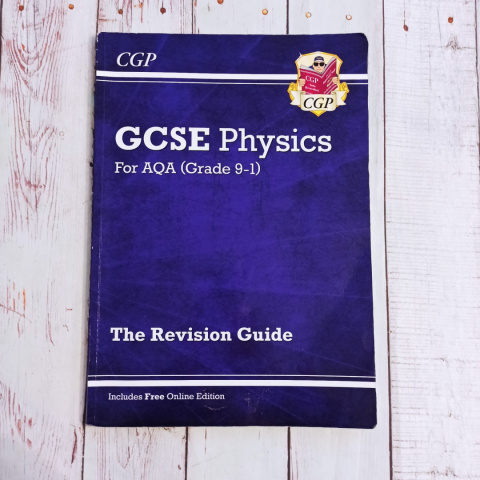 GCSE - PHYSICS - podręcznik do fizyki po angielsku CLIL