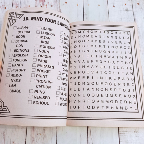 LARGE PRINT WORDSEARCH - wykreślanka z kategoriami słów