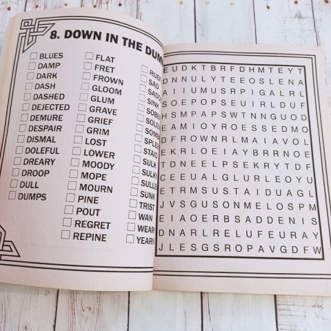 LARGE PRINT WORDSEARCH - wykreślanka z kategoriami słów