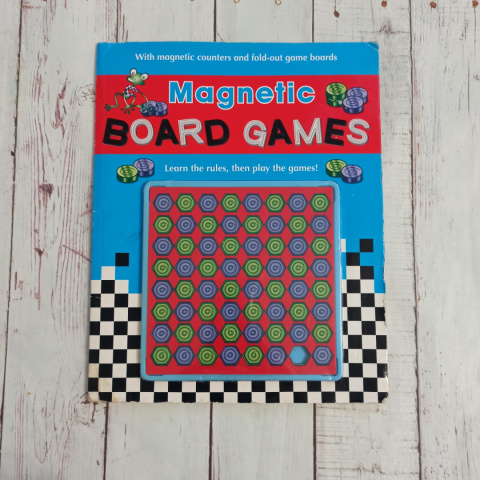 MAGNETIC BOARD GAMES - książka + magnetyczne plansze