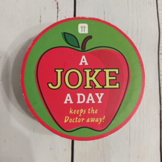 JOKE A DAY keeps a Doctor away - typowe brytyjskie suchary Pytania i Odpowiedzi