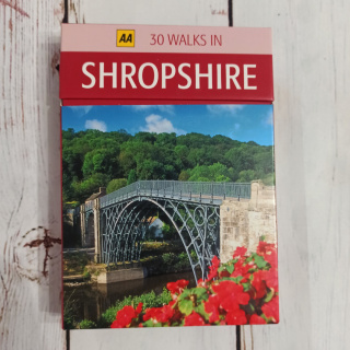 30 walks in SHROPSHIRE w Wielkiej Brytanii - mapy i opisy - giving directions