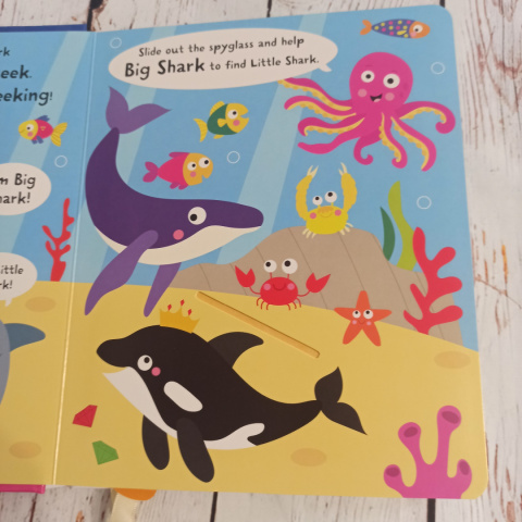 Książka Big Shark Little Shark (Board Book) - Kattie Button NOWA