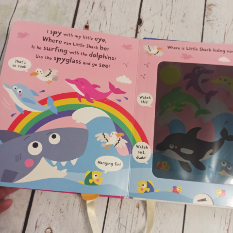 Książka Big Shark Little Shark (Board Book) - Kattie Button NOWA