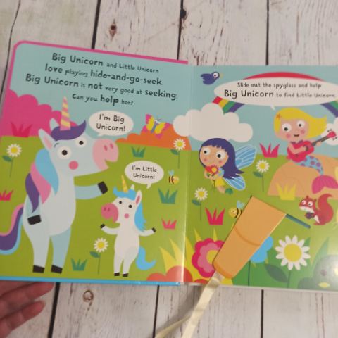 Książka Big Unicorn Little Unicorn (Board book) - Katie Button NOWA