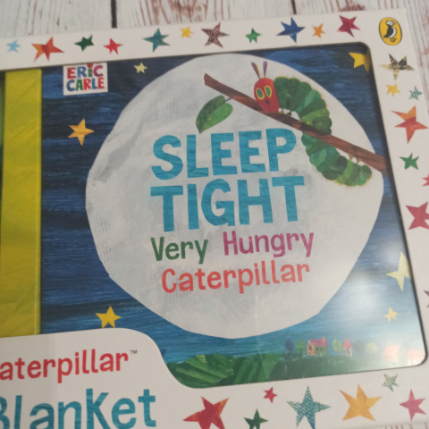 Zestaw Sleep Tight Very Hungry Caterpillar z mini kocykiem NOWY