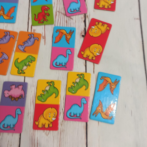 Dinosaur dominoes - ORCHARD TOYS