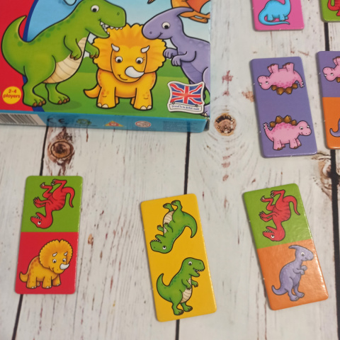 Dinosaur dominoes - ORCHARD TOYS