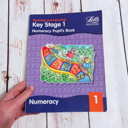 Numeracy Pupil's Book - matematyka po angielsku