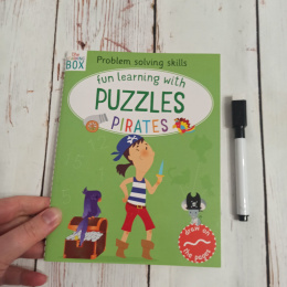 PUZZLES - fun learning with PIRATES - suchościeralna książeczka NOWA
