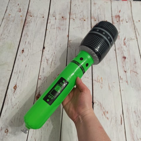 Duży nadmuchiwany mikrofon - piszczący po ściśnięciu - 42 cm